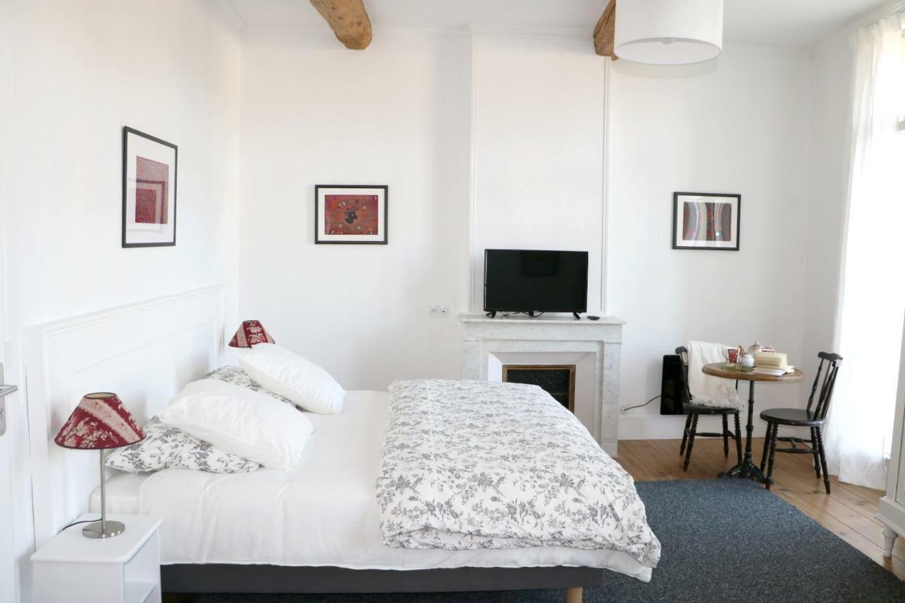 Aumes Sweet Home Chambre D'Hotes Εξωτερικό φωτογραφία